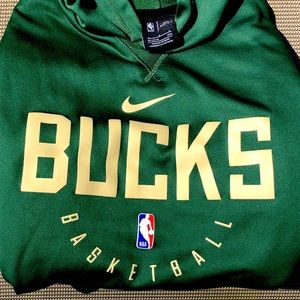 Milwaukee Bucks Nike Dri-Fit Boys Sweatshirt